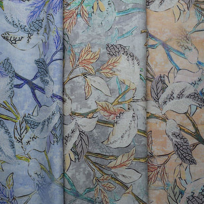 La pianura del tessuto di rayon viscoso di 100 per cento ha stampato 30s*141s tessuto