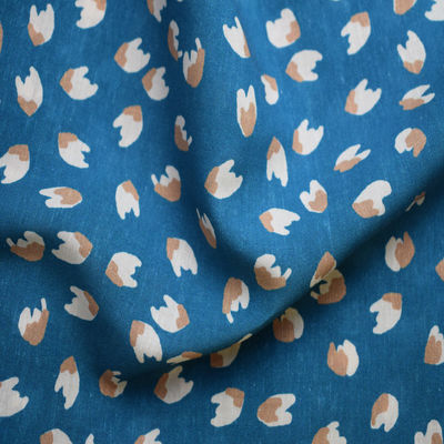 Prodotto intessuto tessuto molle del vestito dalla camicia dell'abbigliamento di Tulle Tencel di miscela della saia del cotone