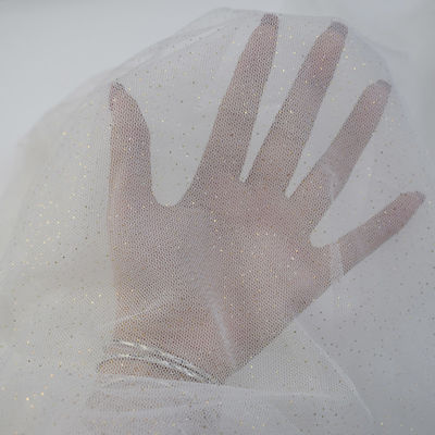 Filo di ordito molle di nylon del tessuto di 100% Tulle tricottato per i vestiti da sposa nuziali